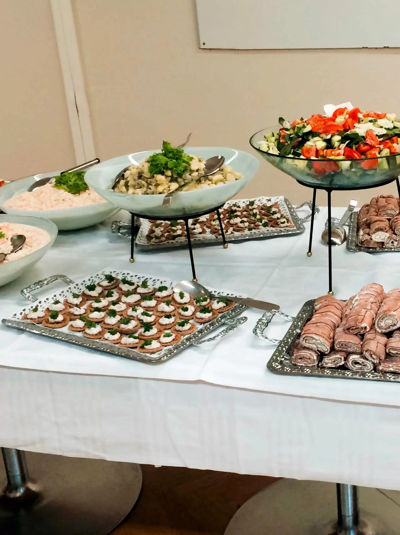 Catering-tarjoilu